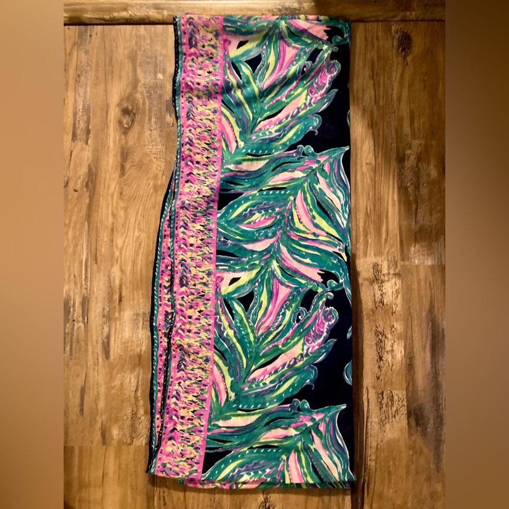 Lilly Pulitzer Vibrant Tropical Print Infinity Scarf Resort Luxury Vintage EUC - Picture 3 of 14